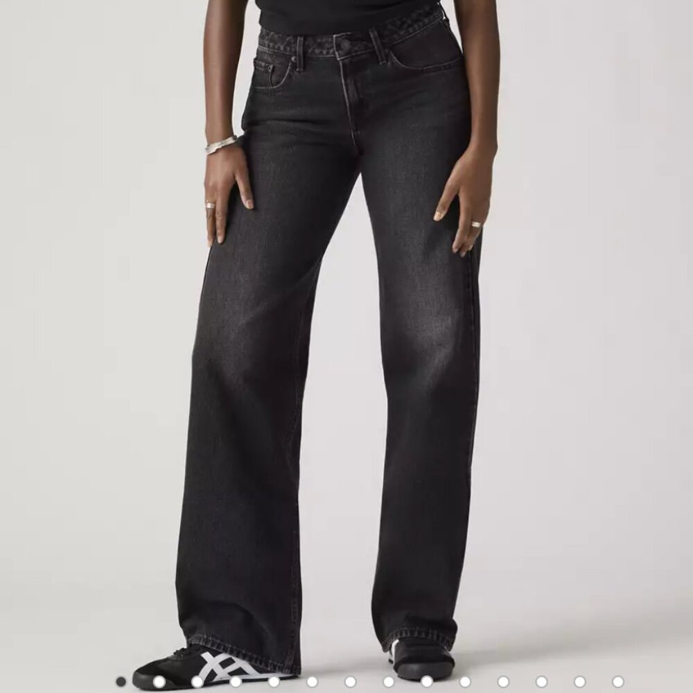 Levis Low Loose Black